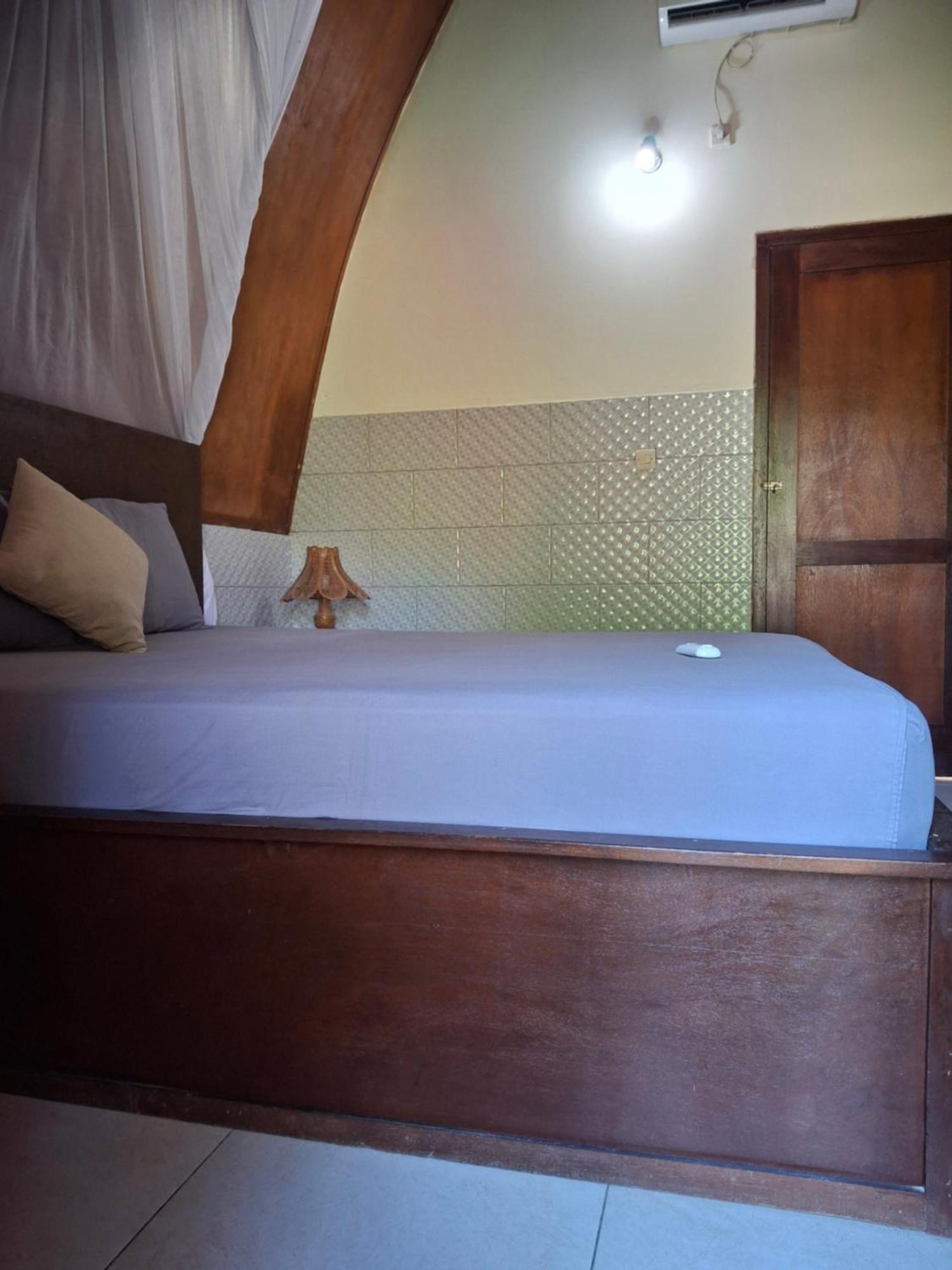 Cnunk Bungalow Gili Meno Eksteriør bilde